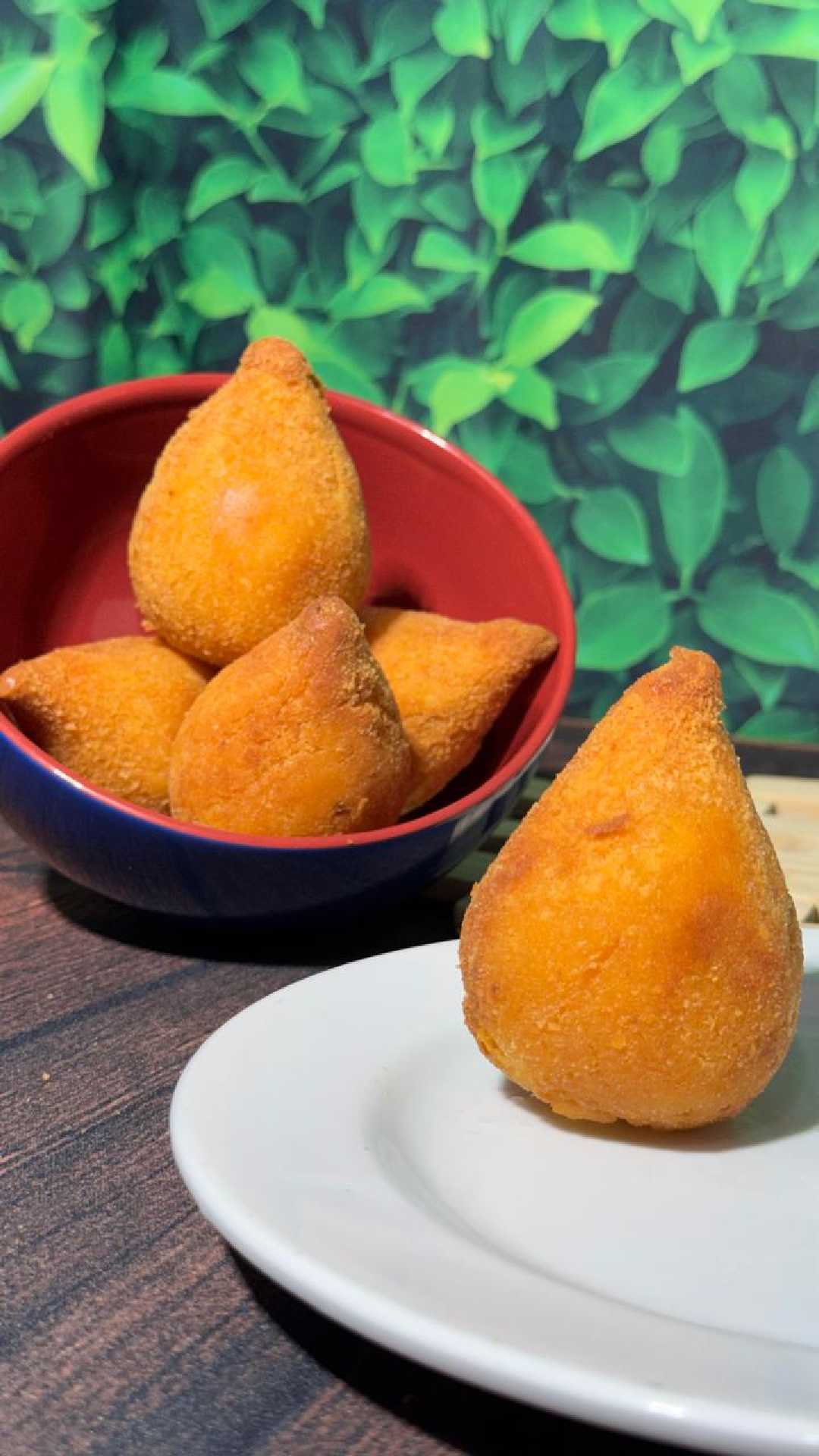 3 Coxinhas + Coca-Cola